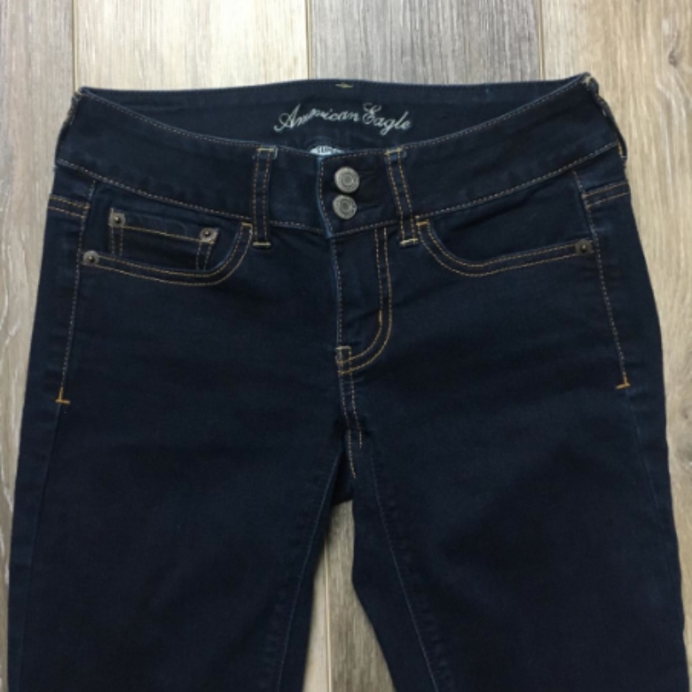 American Eagle Flared Jeans